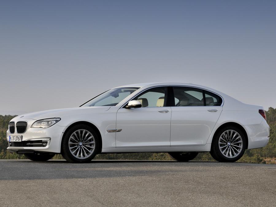  BMW 750d xDrive 2012 года  (фото 51 из 54)